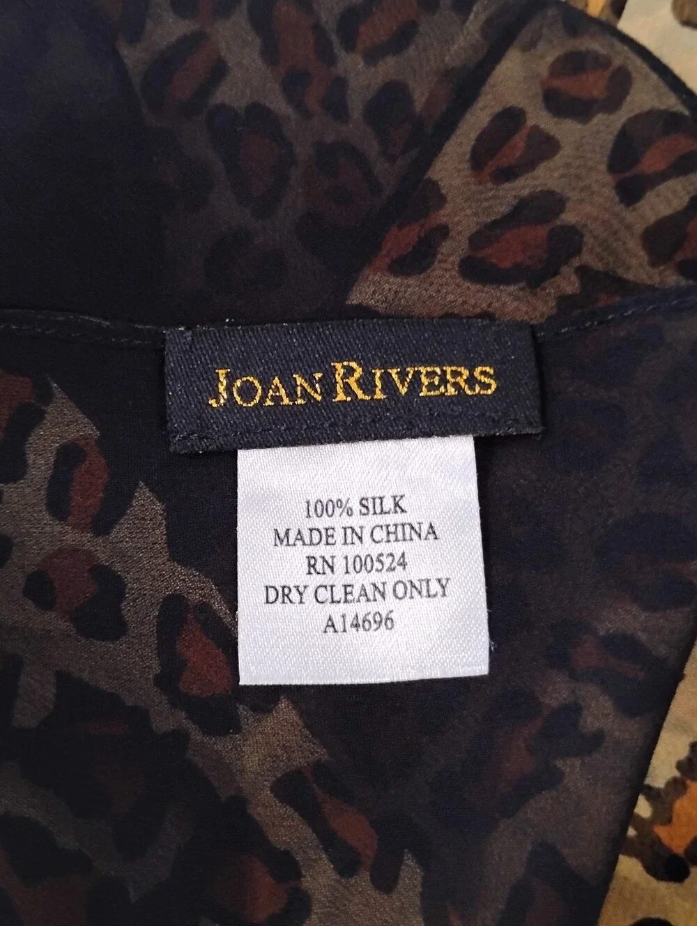 JOAN RIVERS LEOPARD PRINT SILK SHAWL